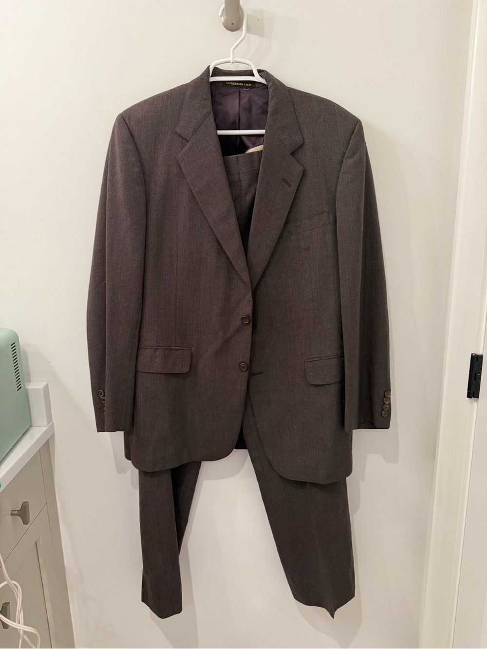 Mint Condition 44L Hickey Freeman Brown Pinstripe Suit Made in USA